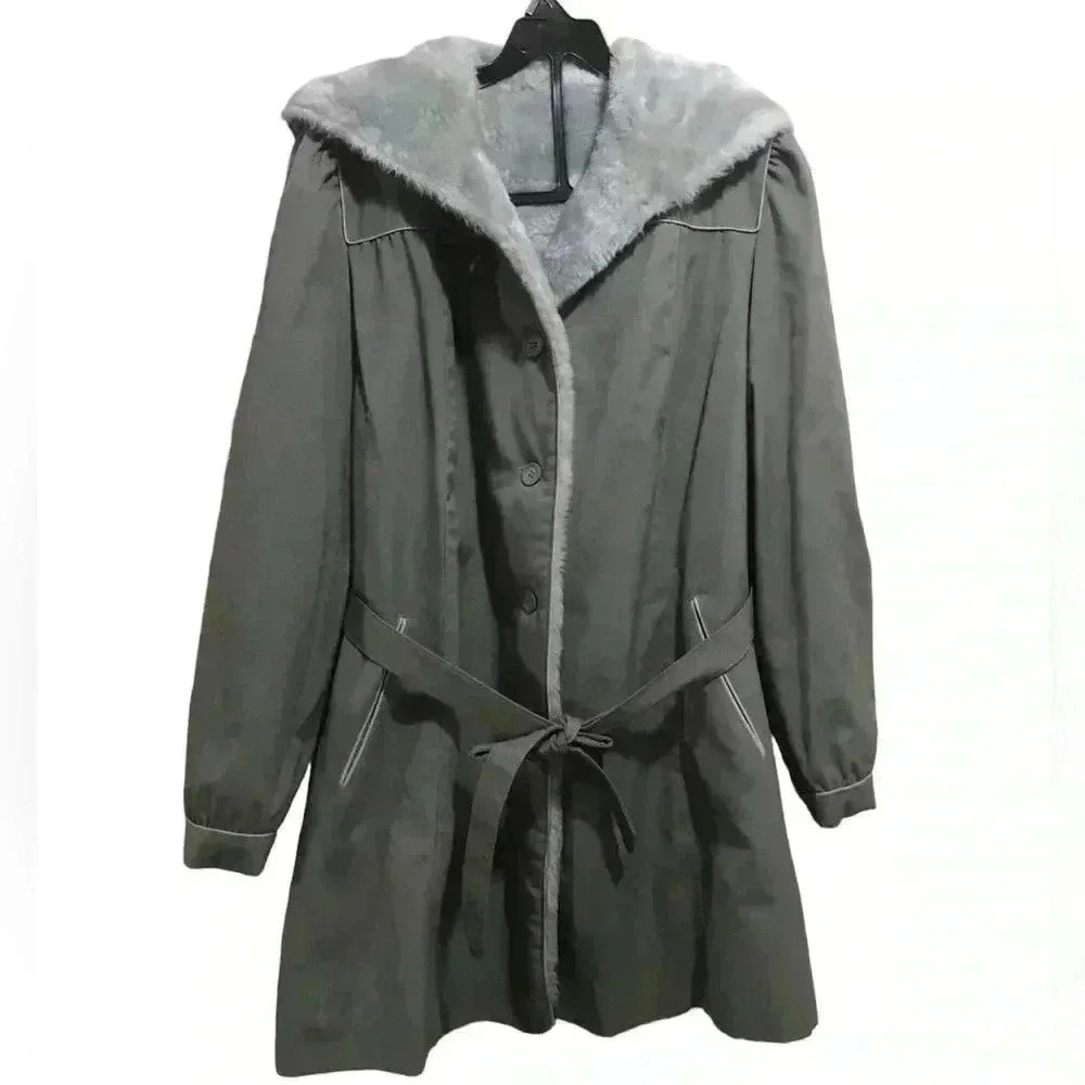 Vintage Bonders faux fur lined coat size M​